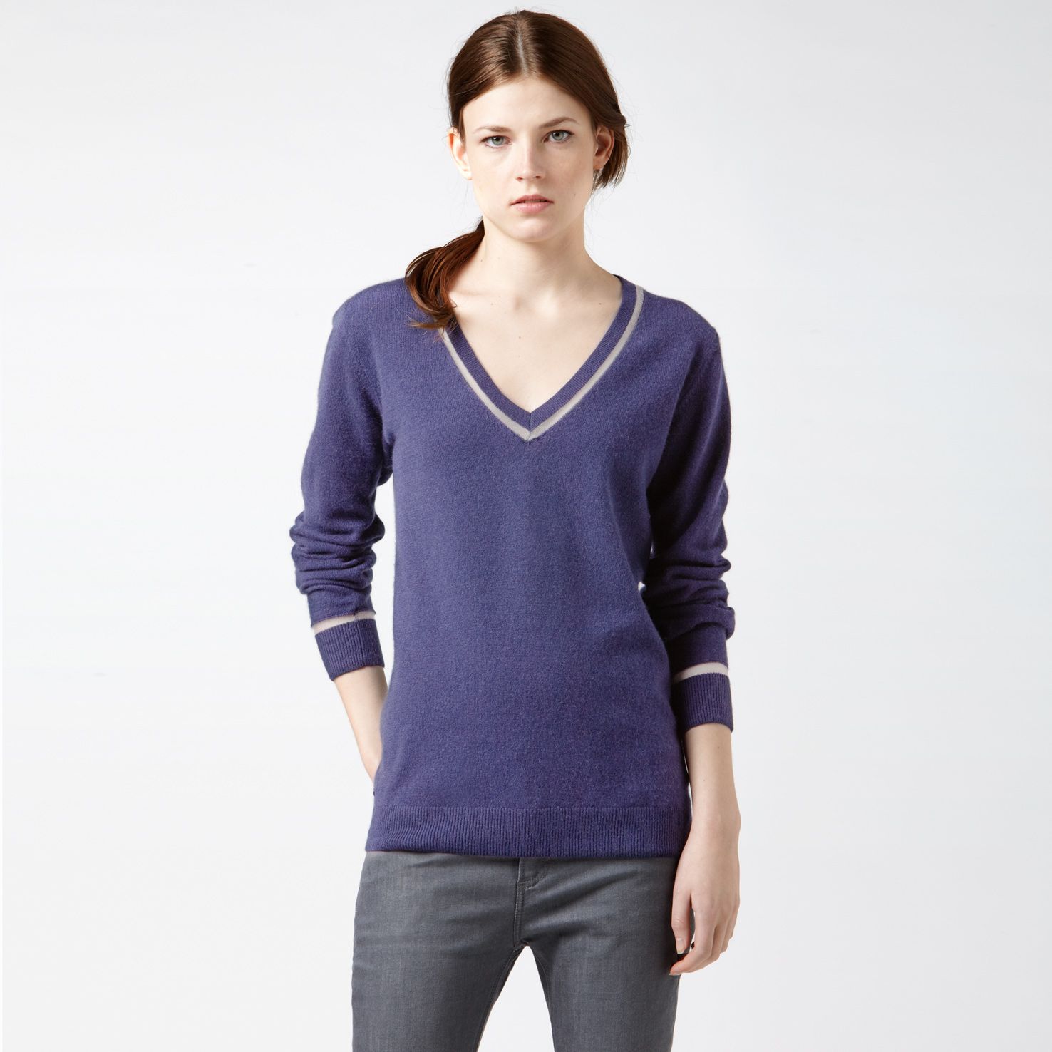 Piped V-neck sweater