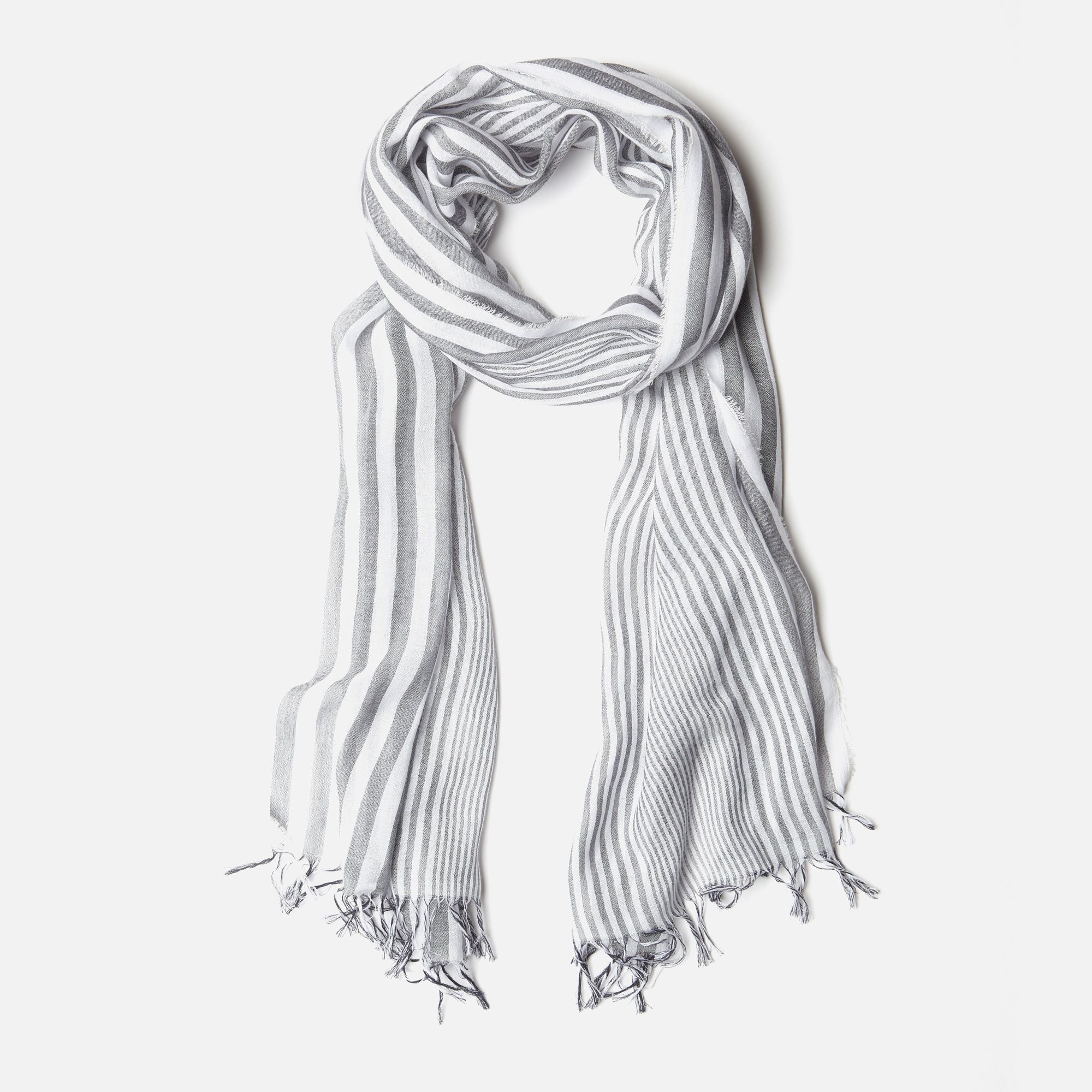 PENUMBRA/WHITE